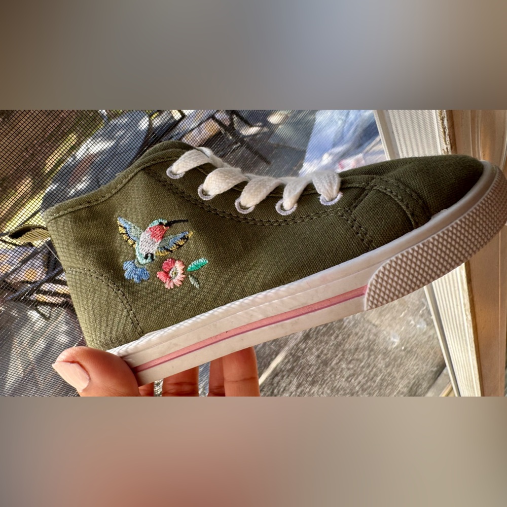 💚 Carter’s - Toddler Girls’ Green High-Top Sneakers - size 9 (NWT) - Picture 7 of 12